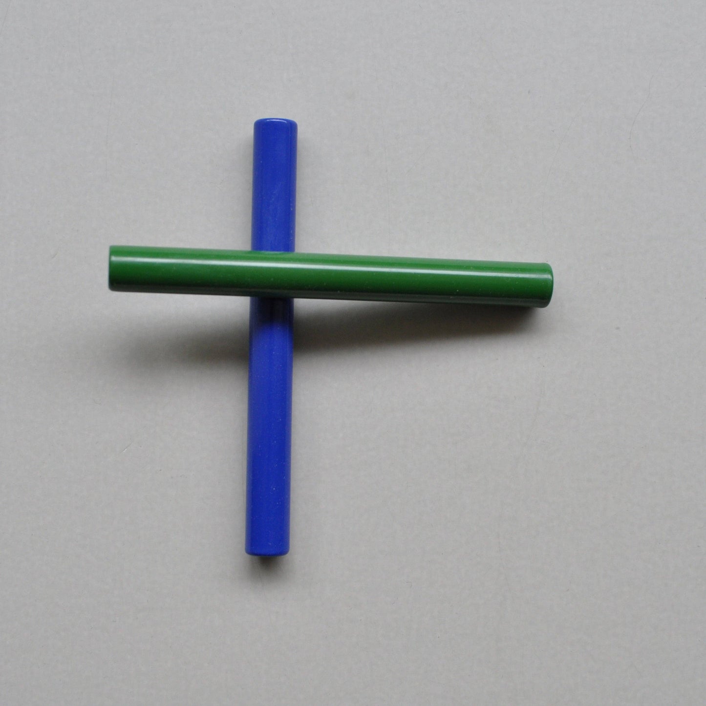 Wall-mounted hooks and Toilet Paper Holder - Ultramarine Blue