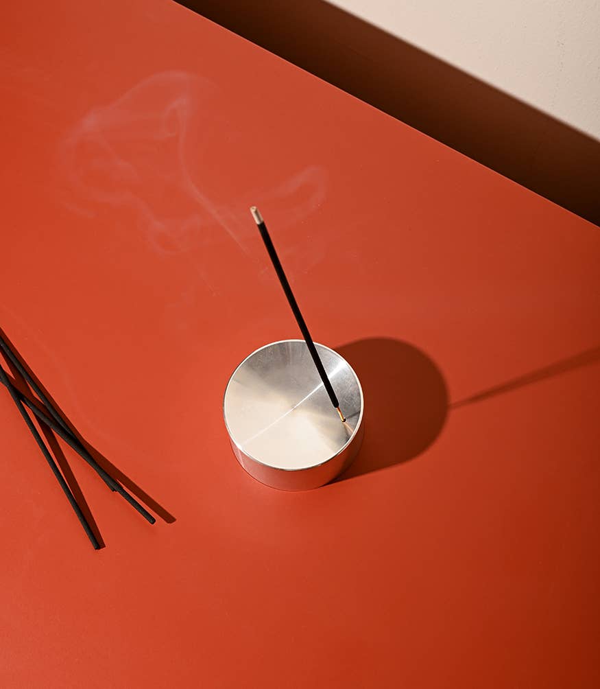 NAO INCENSE HOLDER