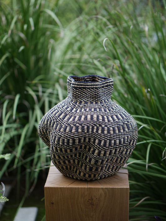 Artisan Basket - Tiny Yoomeliga Yure 01