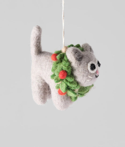 Ernest - Cat in Wreath