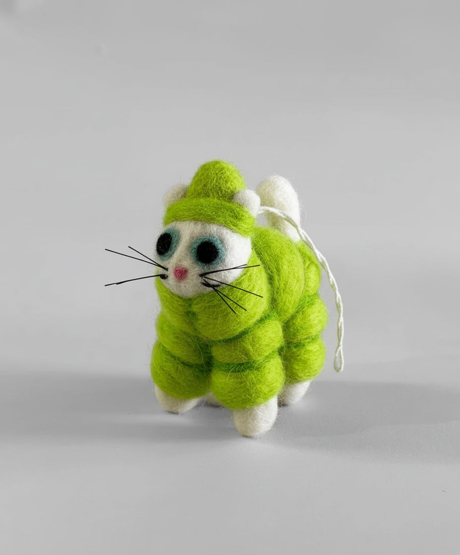 Lee - Cat with Green Puffa
