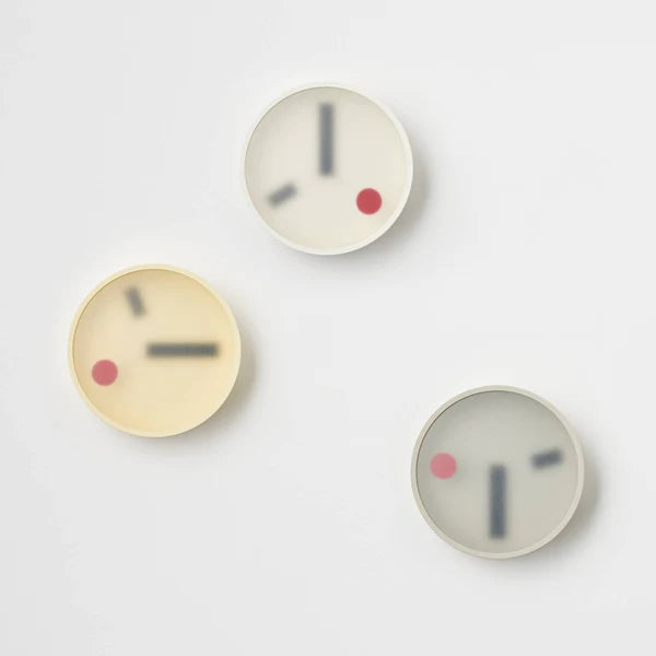Kehai Clock by Koizumi Makoto: White